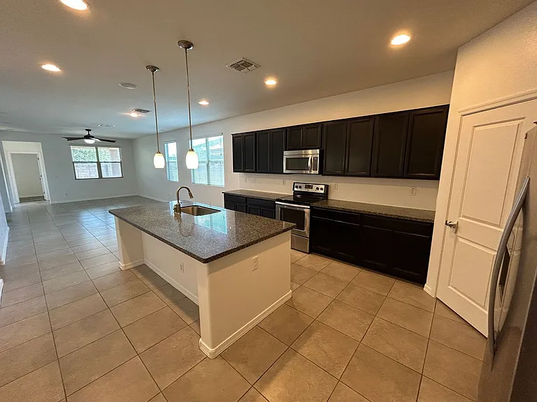 10319 W Hammond Ln — Photo 2