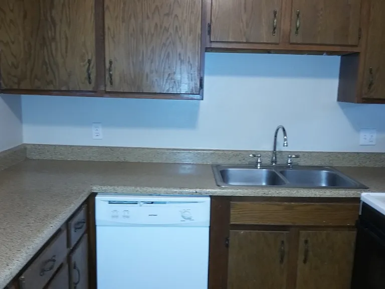 1813 Westminster St #201 — Photo 6