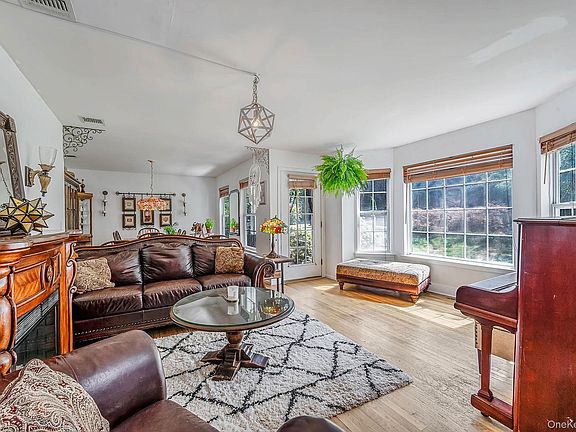 4th image of 17 Holmes Avenue