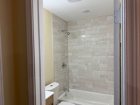 4th image of 1920 Skylark Dr