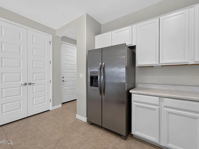 3737 S 64th Ln — Photo 11