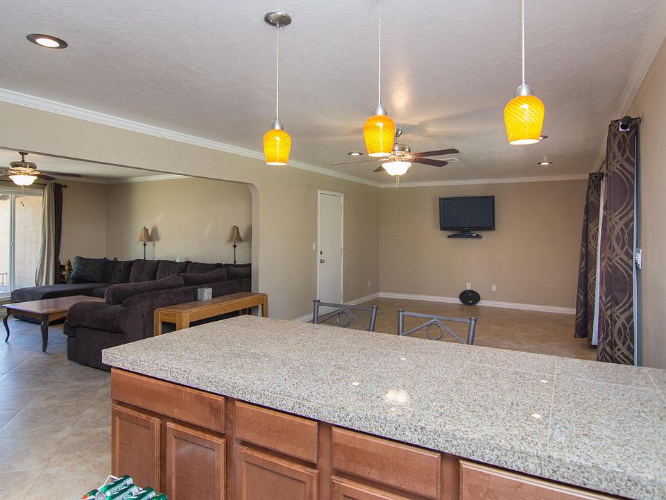 2nd image of 8119 E Palm Ln