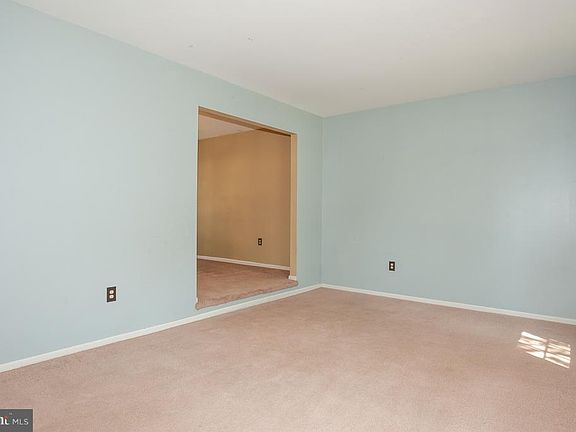 3rd image of 6014 Franconia Forest Ln