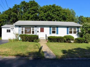 120 Arcadia Ave, Cranston, RI 02910