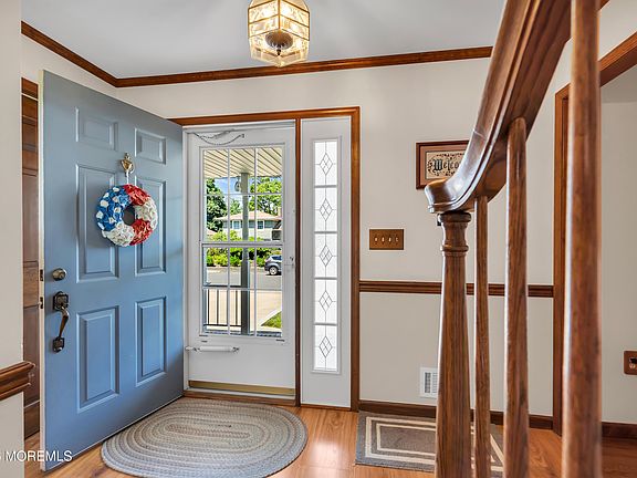 5th image of 224 Pearce Avenue