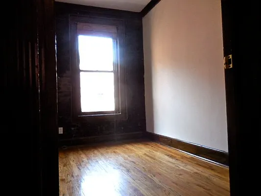 Rented by Aimee Grodanz, LREB | media 17