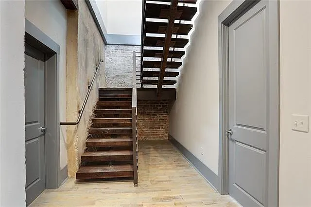 309 Chartres St #F — Photo 10
