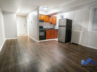 21 E Division St #21-GS, Chicago, IL 60610