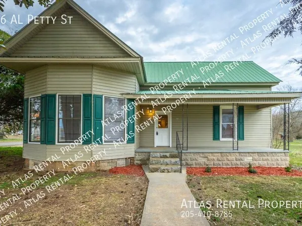 66 Al Petty St, Scottsboro, AL 35768