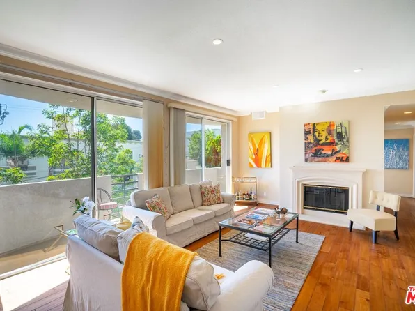 11535 Rochester Ave Unit 202, Los Angeles, CA 90025