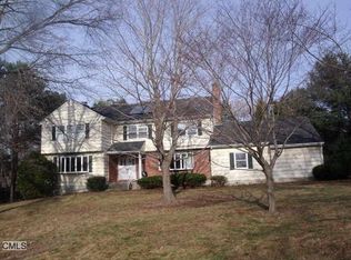 16 Great Brook Rd, Trumbull, CT 06611