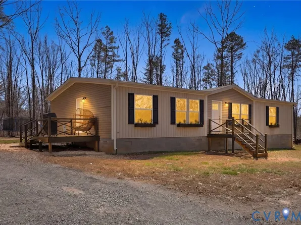 215 Bunnys Trl, Louisa, VA 23093