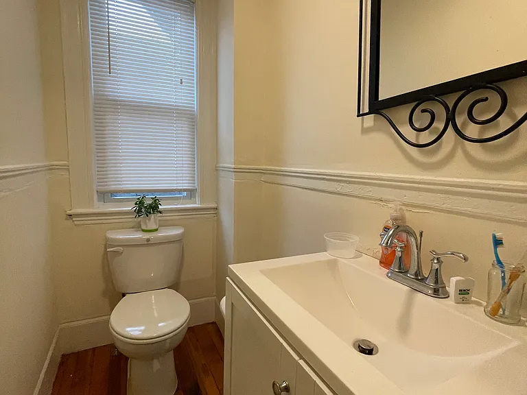 354 Main St #1 — Photo 8