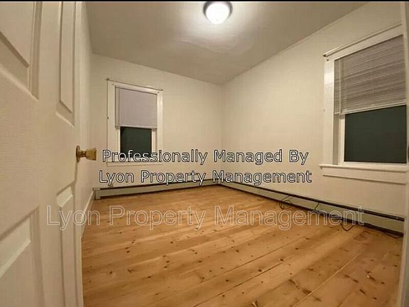 5th image of 70 Bouvier Ave Unit 3R