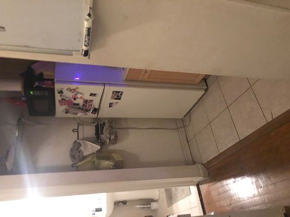 4th image of 340 E 83rd St APT 4C
