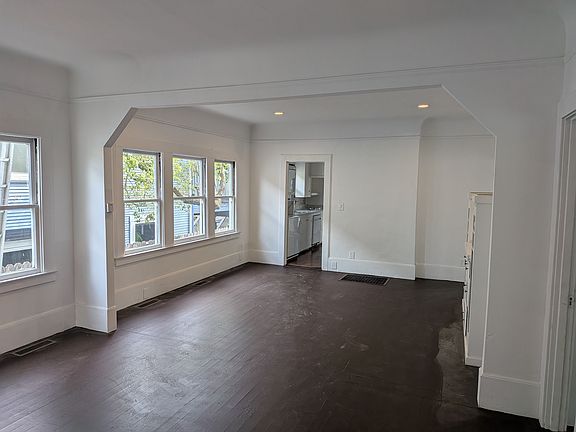 4th image of 3140 2nd Ave