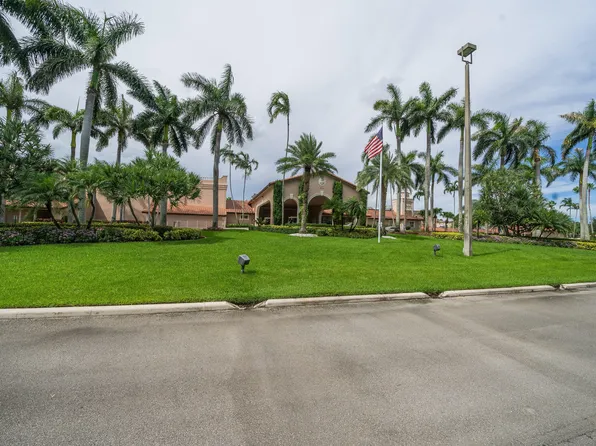 6100 Kings Gate Circle, Delray Beach, FL 33484