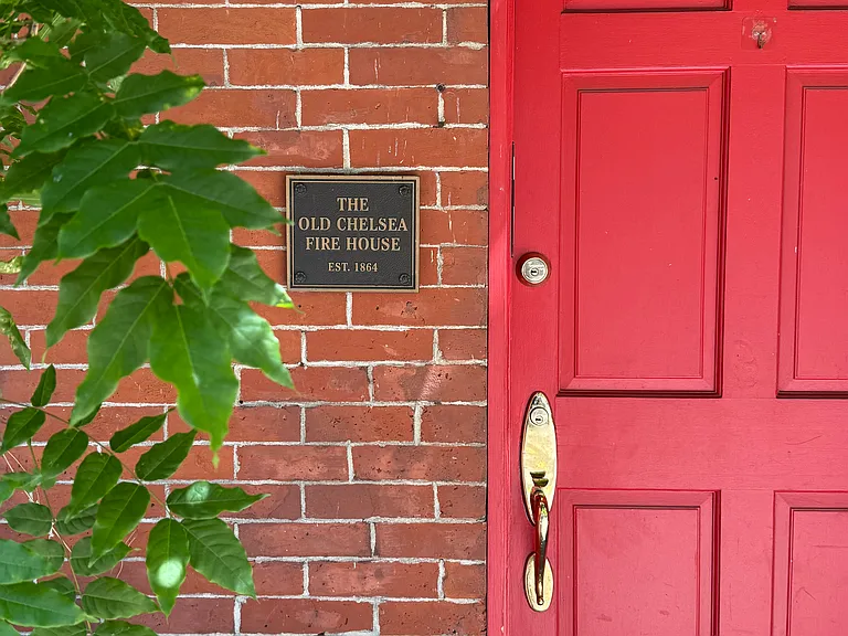 323 W 21st St #3 — Photo 9