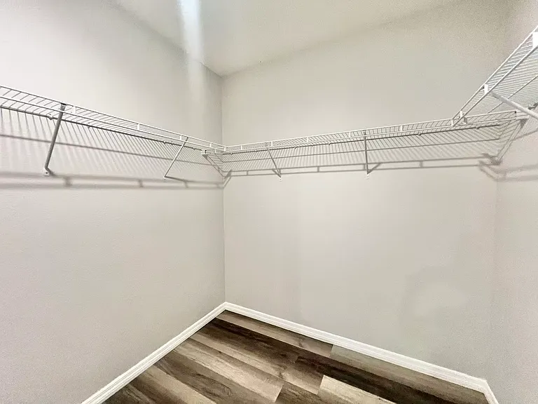5530 Galloping Dr — Photo 21