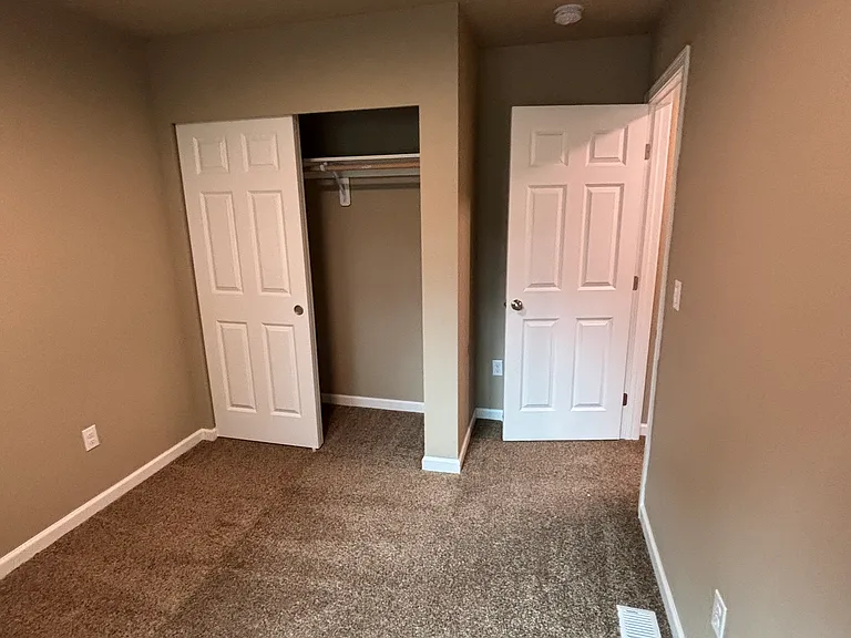 633 Hansen St SE #A — Photo 25