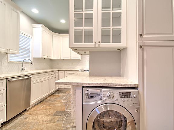 3rd image of 429 San Souci Dr