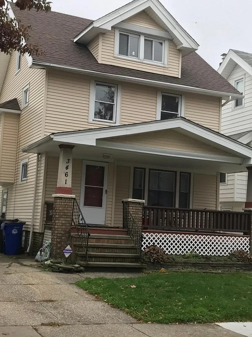 3461 W 125th St photo 1