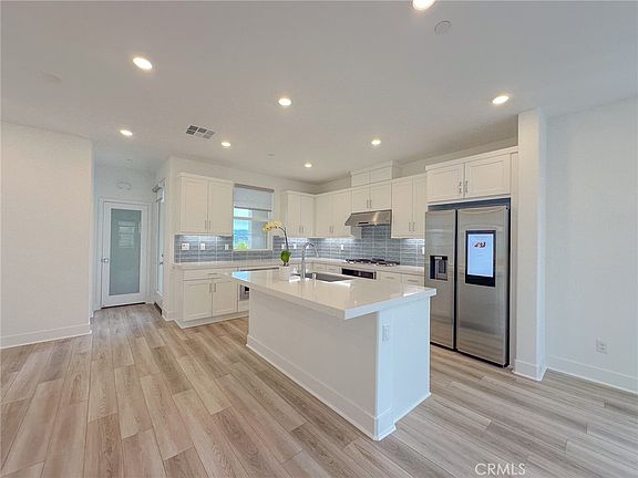 4th image of 31682 Williams Way