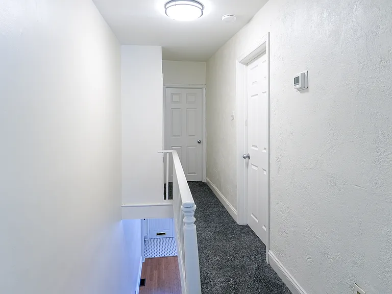 1631 S Clarion St — Photo 17
