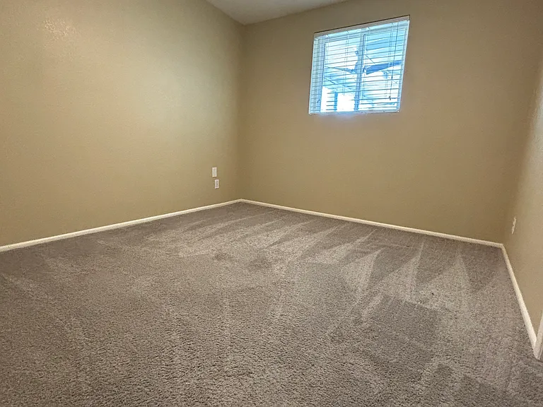 7814 E Diamond St — Photo 33