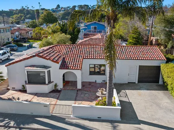 201 Venetian Rd, Aptos, CA 95003