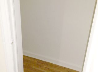 8927 Rutledge Ave, Glendale, NY 11385