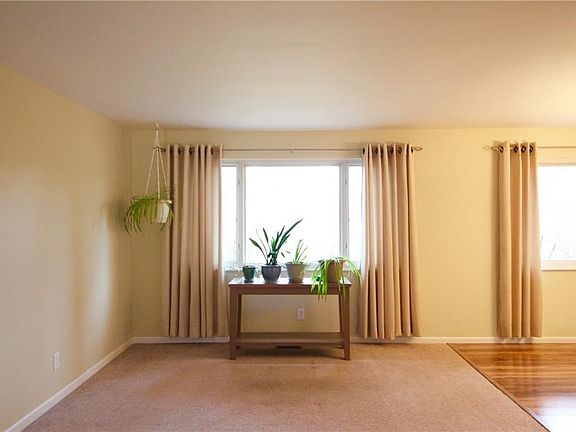 3rd image of 2548 Brown Bark Dr