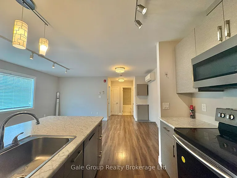 5 Paisley Blvd E #201 — Photo 3