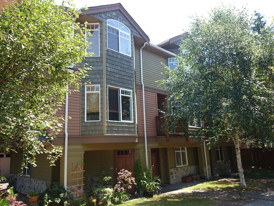 2nd image of 1803 E Pike St