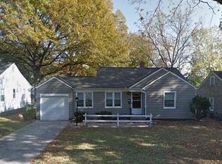 8425 Belleview Ave, Kansas City, MO 64114