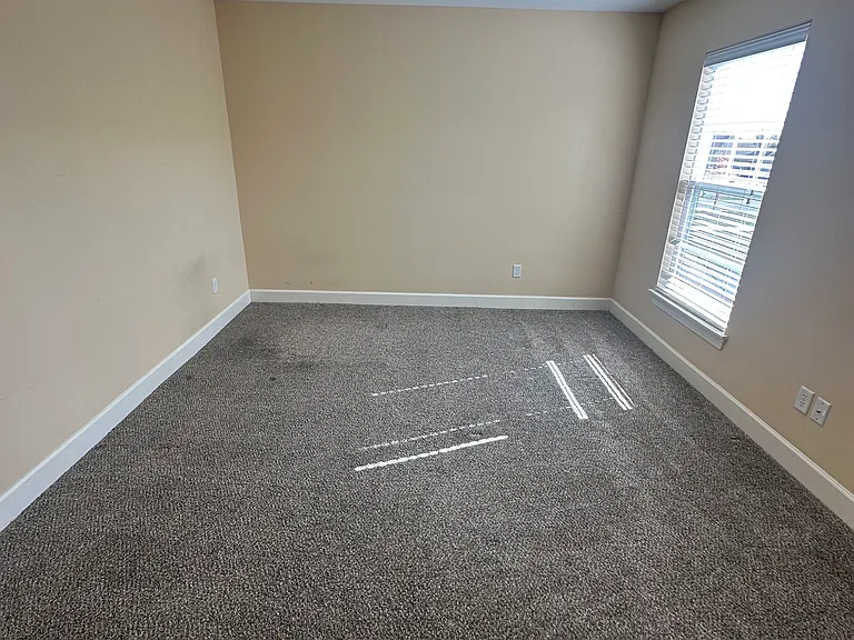 Dockside Village Apartments — Photo 112