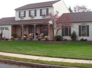 1 Lindside Ct, Lititz, PA 17543