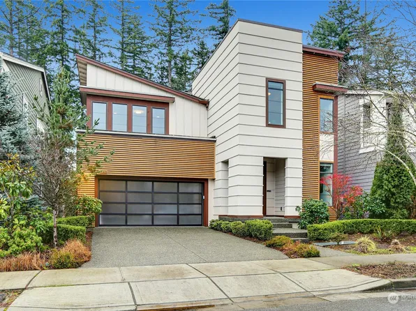 1125 Pine Crest Circle NE, Issaquah, WA 98029