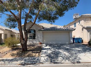 2301 Red Crossbill Ln, Las Vegas, NV 89142