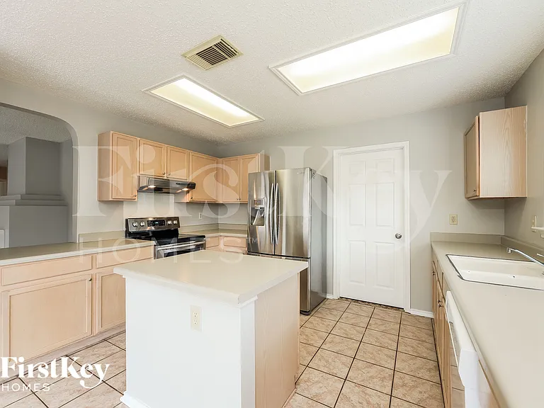 9723 Autumn Valley — Photo 7