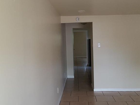 5th image of 308 Homedale St #A