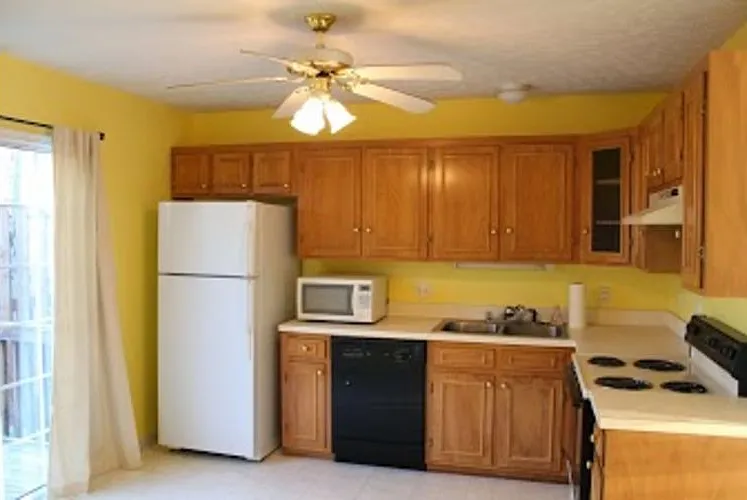 804 Wexford Pl — Photo 8