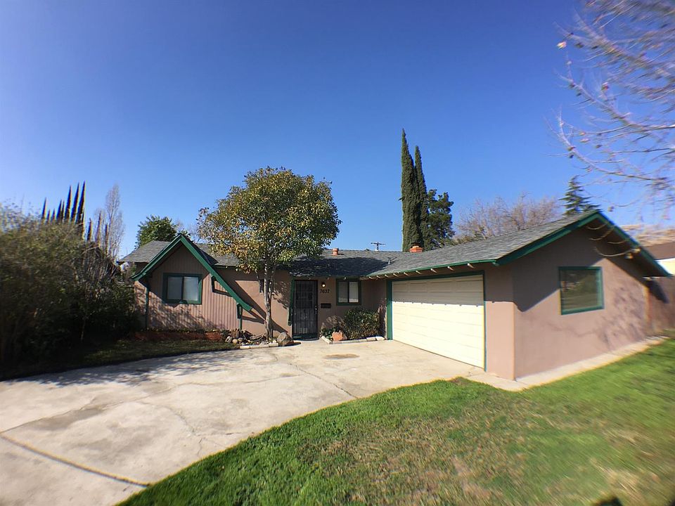2nd image of 7637 Van Maren Ln