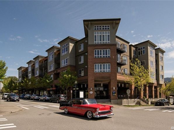 1840 25th Ave NE APT 207