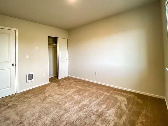 4th image of 1402 69th Street Ct SW #304-3