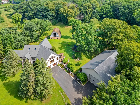 6300 Rolling Hills Dr, Lino Lakes, MN 55110