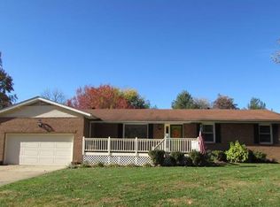 5110 Williams Pl, Godfrey, IL 62035