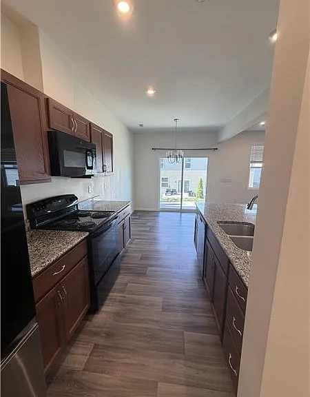4208 Aine Dr — Photo 6