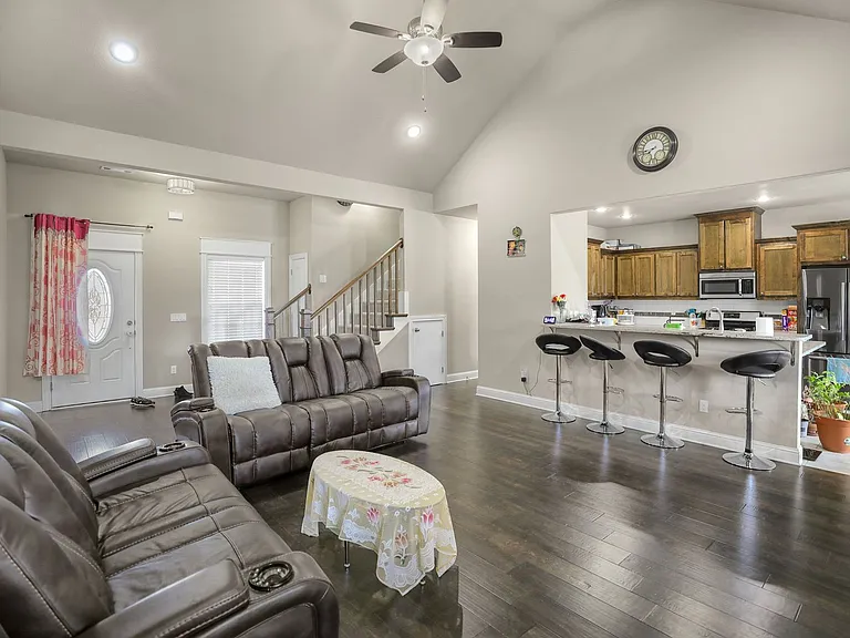 2505 SW Worthington Ave — Photo 8