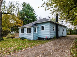 2598 Lake Shore Dr, Niles, MI 49120